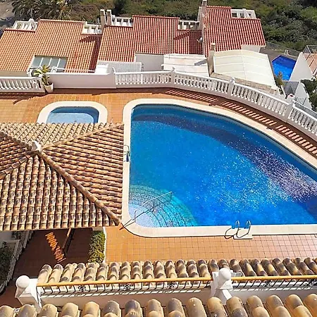 With Panoramic Frontal Sea Views Ξενοδοχείο